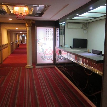 Da Chien Hotel Kaohsiung Luaran gambar