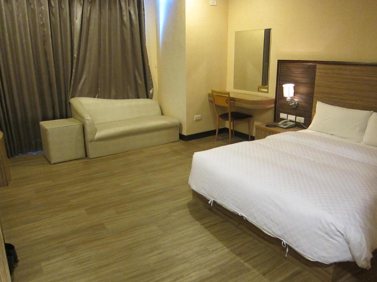 Da Chien Hotel Kaohsiung Luaran gambar